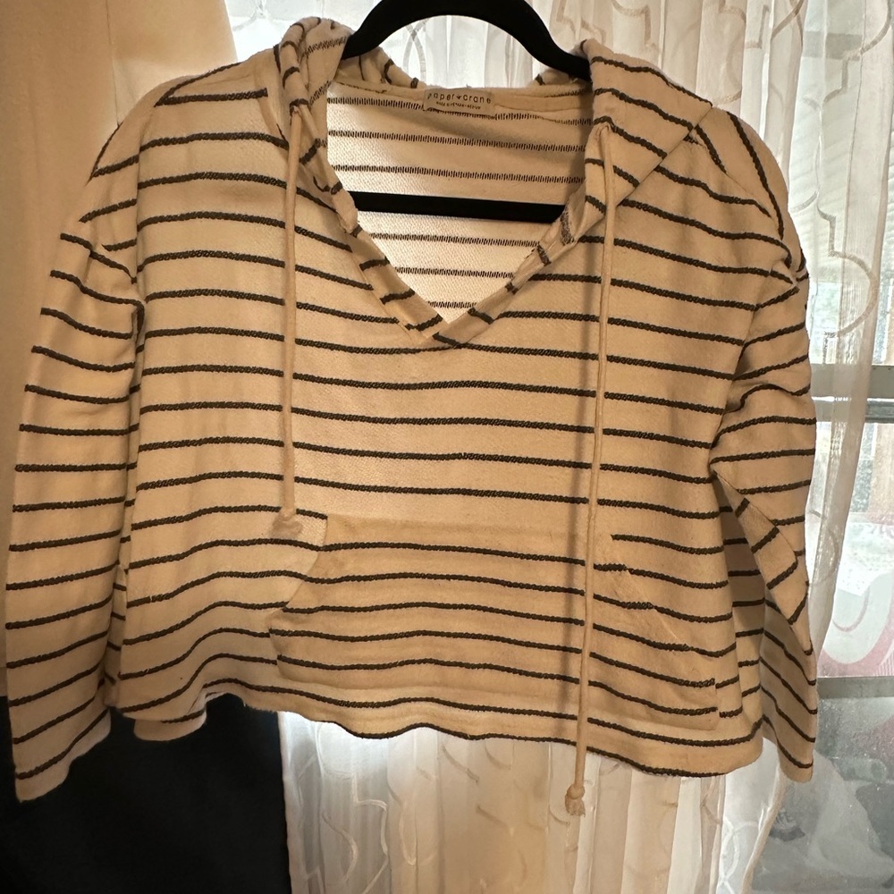 Paper Crane Cream and Blue Knit Cropped Top